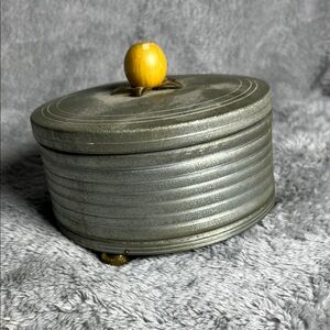 Vintage 1930’s round vanity music box ( used for powder puff)